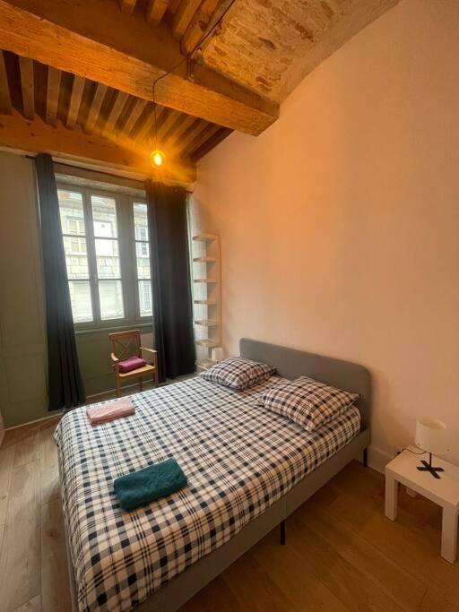 Elegant 2 Chambres Vieille Ville Besançon Buitenkant foto